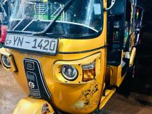Bajaj 4 Stroke 2011 Three Wheel
