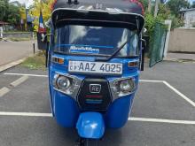 Bajaj 4 Stroke 2015 Three Wheel