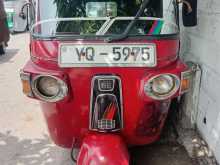 Bajaj 4 Stroke 2011 Three Wheel