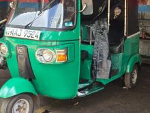 Bajaj 4 Stroke 2014 Three Wheel
