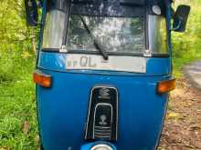Bajaj 4 Stroke 2007 Three Wheel