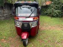 Bajaj 4 Stroke 2015 Three Wheel