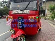 Bajaj 4 Stroke 2011 Three Wheel