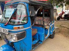 Bajaj 4 Stroke 2015 Three Wheel