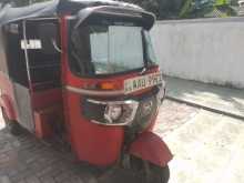 Bajaj 4 Stroke 2014 Three Wheel