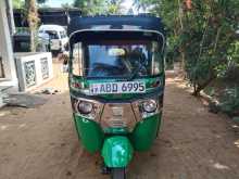 Bajaj 4 Stroke 2015 Three Wheel