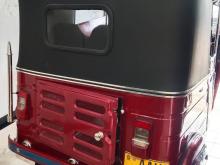 Bajaj 4 Stroke 2015 Three Wheel