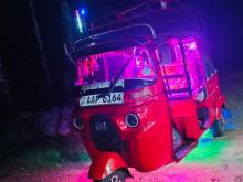 Bajaj 4 Stroke 2014 Three Wheel
