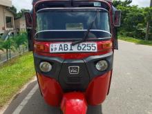 Bajaj 4 Stroke 2015 Three Wheel