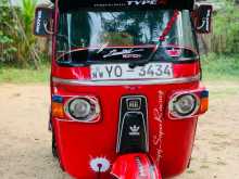 Bajaj 4 Stroke 2012 Three Wheel