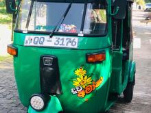 Bajaj 4 Stroke 2009 Three Wheel