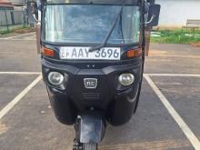 Bajaj 4 Stroke 2015 Three Wheel