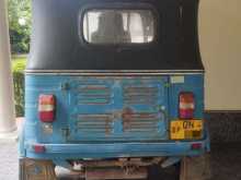 https://riyasewana.com/uploads/bajaj-4-stroke-261040504093.jpg