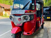 Bajaj 4 STROKE 2016 Three Wheel