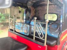 https://riyasewana.com/uploads/bajaj-4-stroke-271153036874.jpg