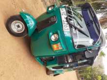 Bajaj 4 Stroke 2011 Three Wheel