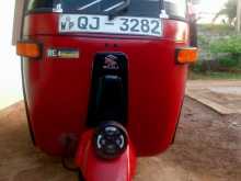 Bajaj 4 Stroke 2007 Three Wheel
