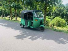 https://riyasewana.com/uploads/bajaj-4-stroke-2722291424072.jpg