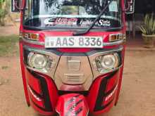 Bajaj 4 Stroke 2015 Three Wheel