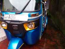 Bajaj 4 Stroke 2015 Three Wheel