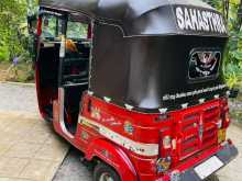 https://riyasewana.com/uploads/bajaj-4-stroke-281436004663.jpg