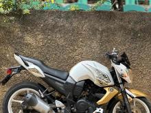 https://riyasewana.com/uploads/bajaj-4-stroke-2912311224481.jpg