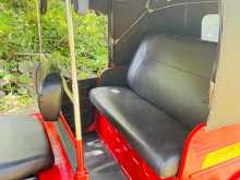 https://riyasewana.com/uploads/bajaj-4-stroke-29172846106.jpg