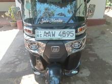 Bajaj 4 Stroke 2015 Three Wheel