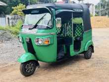 Bajaj 4 Stroke 2010 Three Wheel