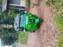 Bajaj 4 Stroke 2010 Three Wheel