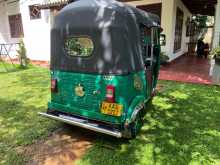 Bajaj 4 Stroke 2014 Three Wheel
