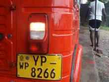 https://riyasewana.com/uploads/bajaj-4-stroke-309190317183.jpg