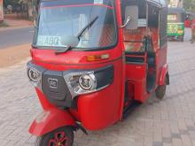 Bajaj 4 Stroke 2017 Three Wheel