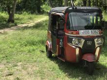 https://riyasewana.com/uploads/bajaj-4-stroke-314023824503.jpg