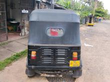 Bajaj 4 Stroke 2011 Three Wheel