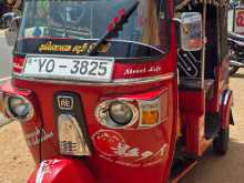 Bajaj 4 Stroke 2012 Three Wheel