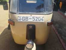 Bajaj 4 Stroke 2000 Three Wheel