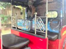 https://riyasewana.com/uploads/bajaj-4-stroke-5422474413.jpg