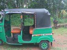 Bajaj 4 Stroke Double Light 2010 Three Wheel