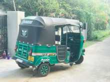 https://riyasewana.com/uploads/bajaj-4-stroke-71302564583.jpg