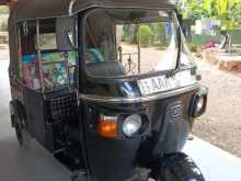Bajaj 4 Stroke 2012 Three Wheel