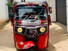 Bajaj 4 Stroke 2016 Three Wheel