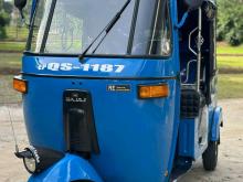 Bajaj 4 Stroke 2009 Three Wheel