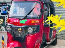 Bajaj 4 Stroke 2015 Three Wheel