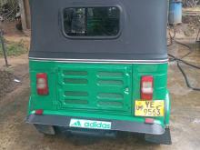 Bajaj 4 Stroke 2010 Three Wheel
