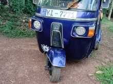 Bajaj 4 Stroke 2011 Three Wheel