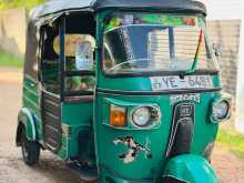 https://riyasewana.com/uploads/bajaj-4stock-three-141148344812.jpg