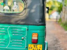 https://riyasewana.com/uploads/bajaj-4stock-three-141149186865.jpg