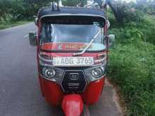 Bajaj 4 Stroke 2015 Three Wheel