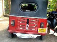 Bajaj 4stok 2010 Three Wheel